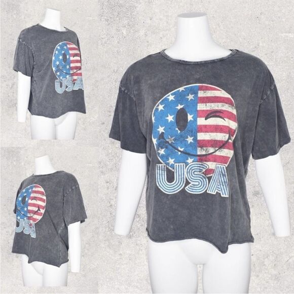 Caution To The Wind Grey Acid Wash USA Flag Smiley Face Short Sleeve Top Sz M - Picture 1 of 9